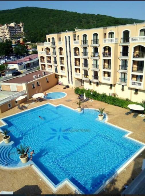 Apartament Astoria 5. K.k. Elenite *